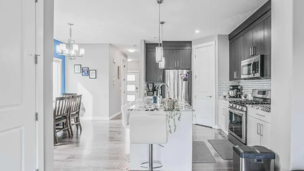435 Savanna Boulevard NE Calgary AB T3J0X2