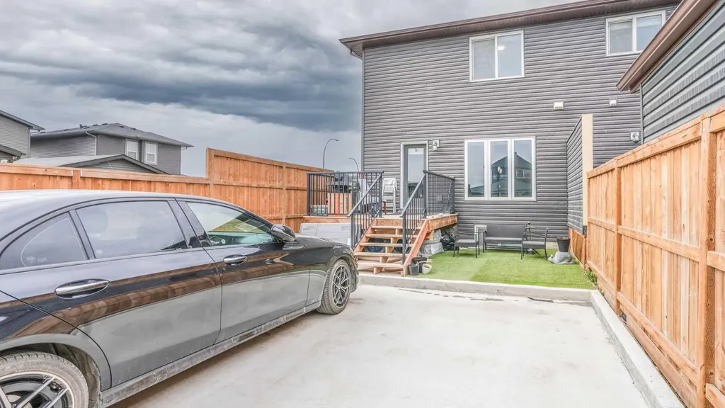 435 Savanna Boulevard NE Calgary AB T3J0X2