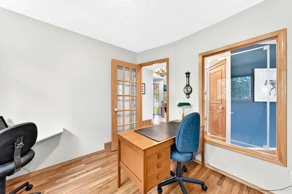 69 Douglas Woods Manor SE Calgary AB T2Z2E8