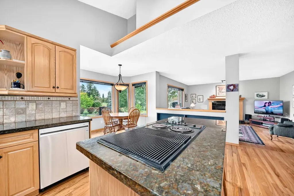 69 Douglas Woods Manor SE Calgary AB T2Z2E8
