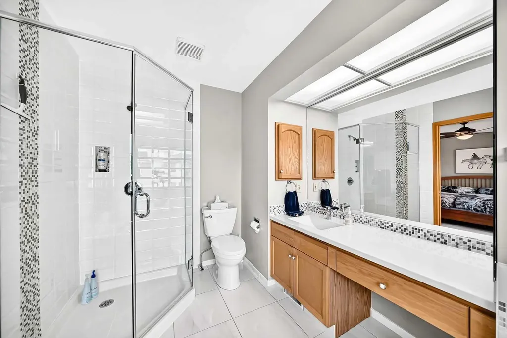 69 Douglas Woods Manor SE Calgary AB T2Z2E8