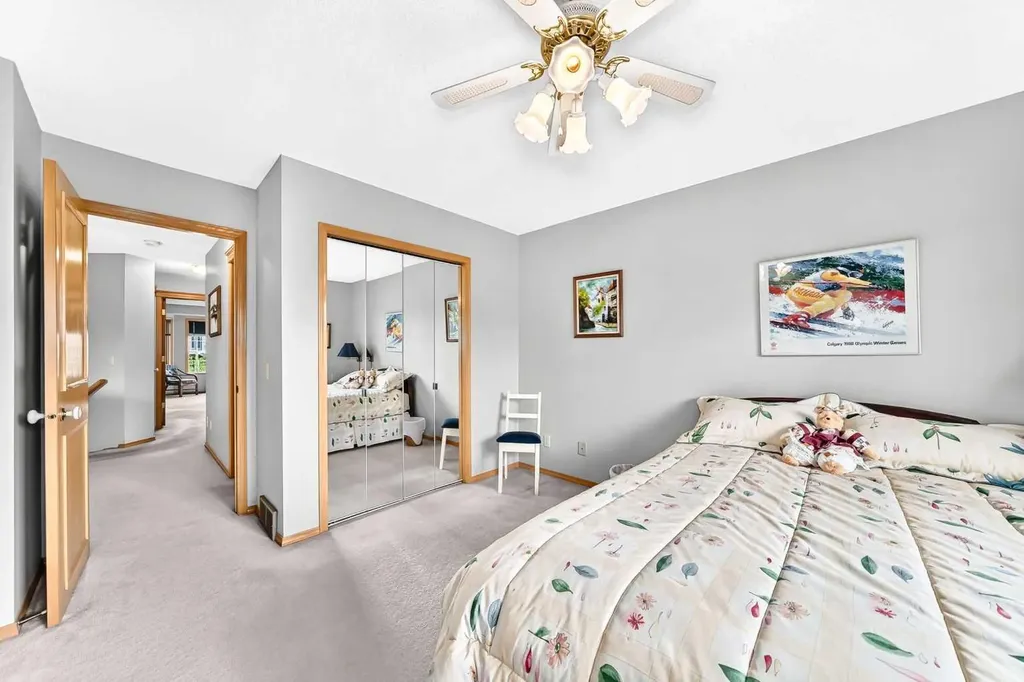 69 Douglas Woods Manor SE Calgary AB T2Z2E8