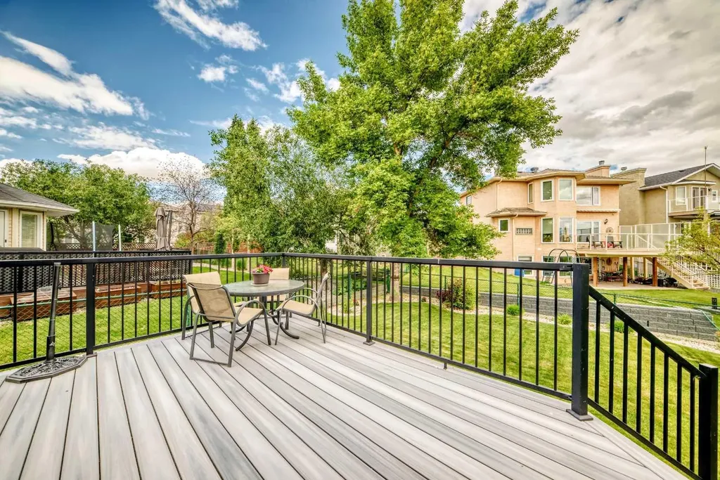 69 Douglas Woods Manor SE Calgary AB T2Z2E8