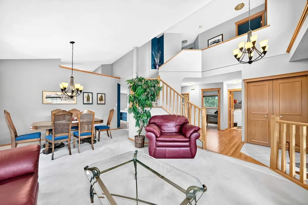69 Douglas Woods Manor SE Calgary AB T2Z2E8