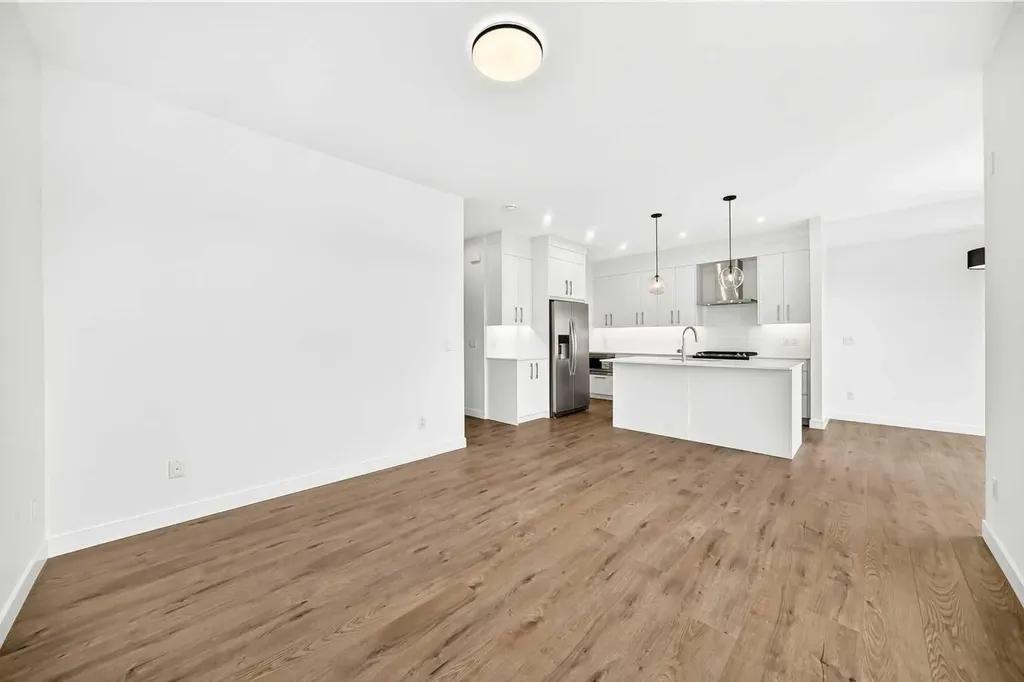 2305 Waterbury Road Chestermere AB T1X 3A9