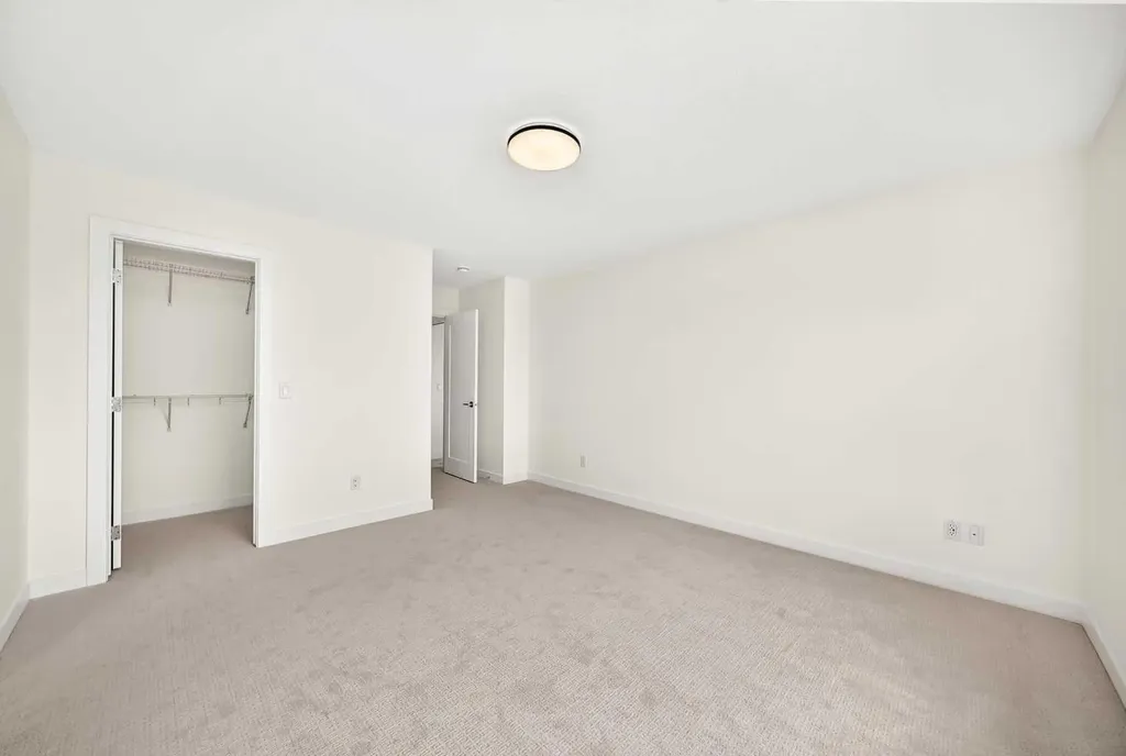 2305 Waterbury Road Chestermere AB T1X 3A9