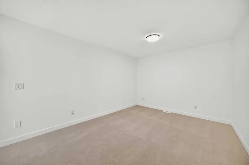 2305 Waterbury Road Chestermere AB T1X 3A9