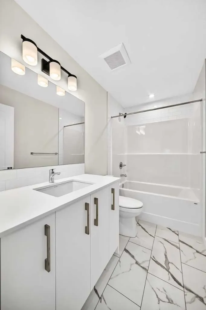 2305 Waterbury Road Chestermere AB T1X 3A9