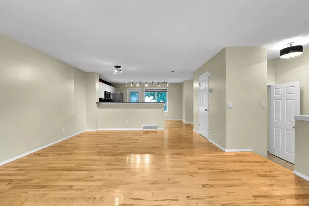 264 Tuscany Springs Boulevard NW Calgary AB T3L 2R6