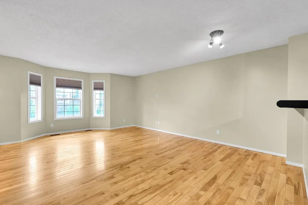 264 Tuscany Springs Boulevard NW Calgary AB T3L 2R6