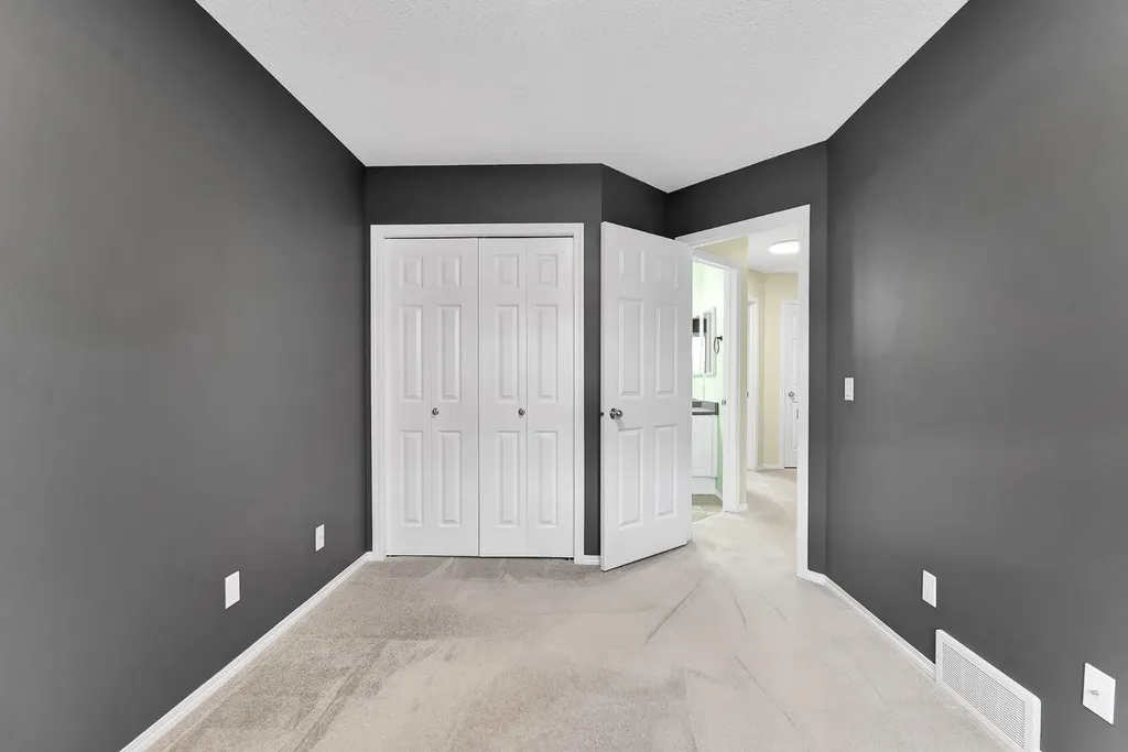 264 Tuscany Springs Boulevard NW Calgary AB T3L 2R6