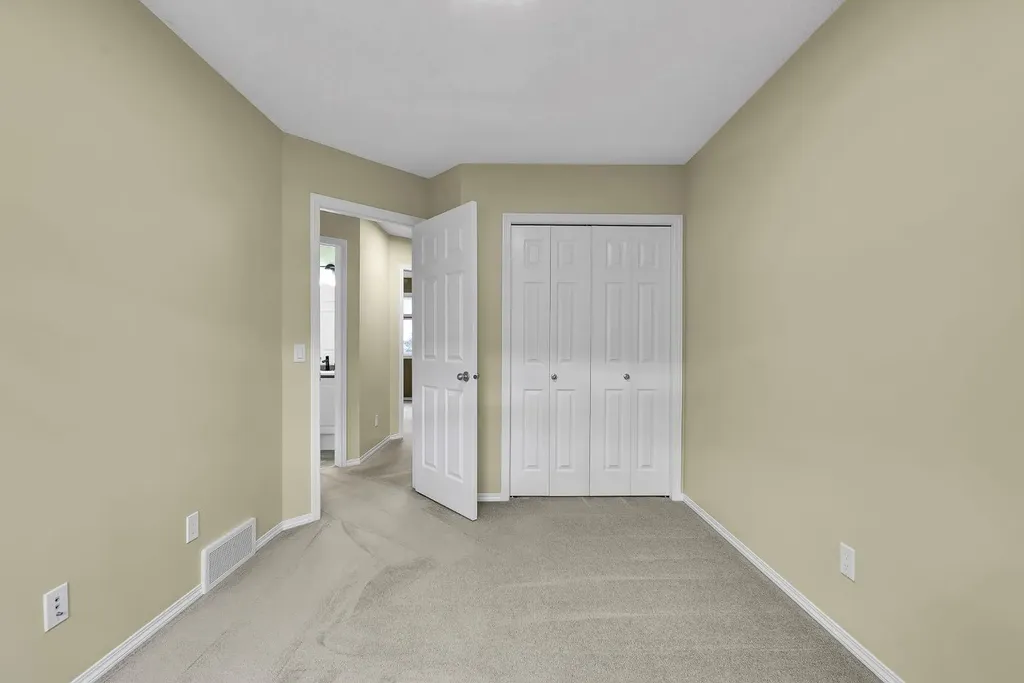 264 Tuscany Springs Boulevard NW Calgary AB T3L 2R6