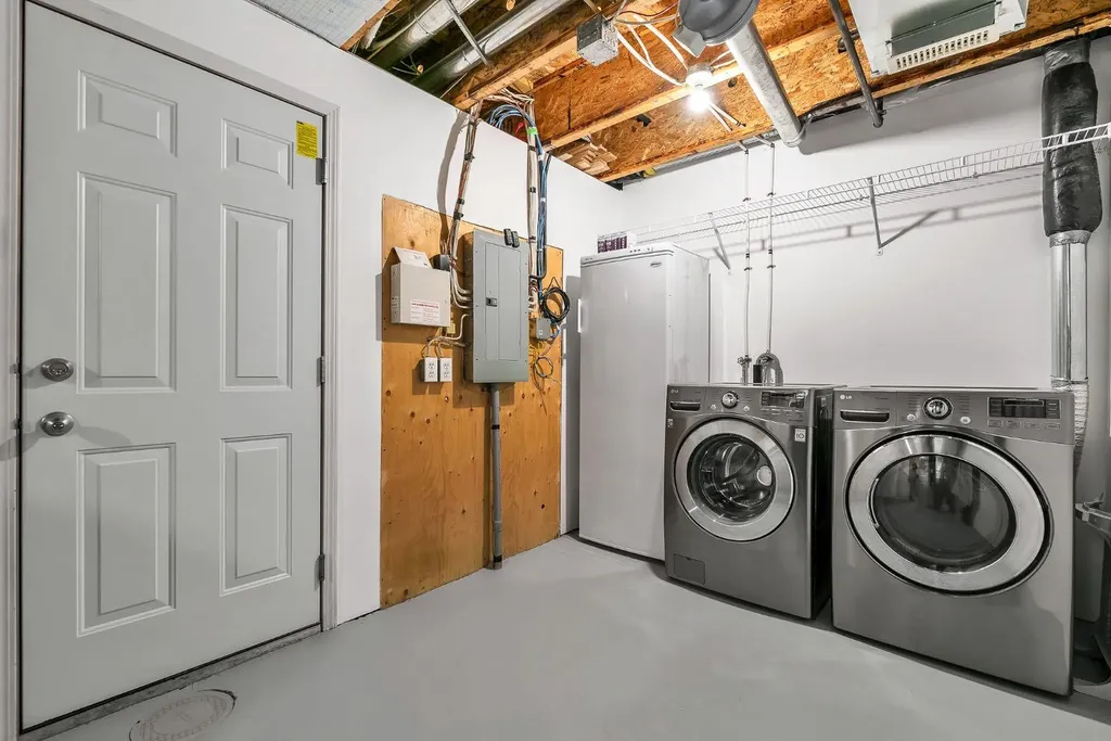 264 Tuscany Springs Boulevard NW Calgary AB T3L 2R6