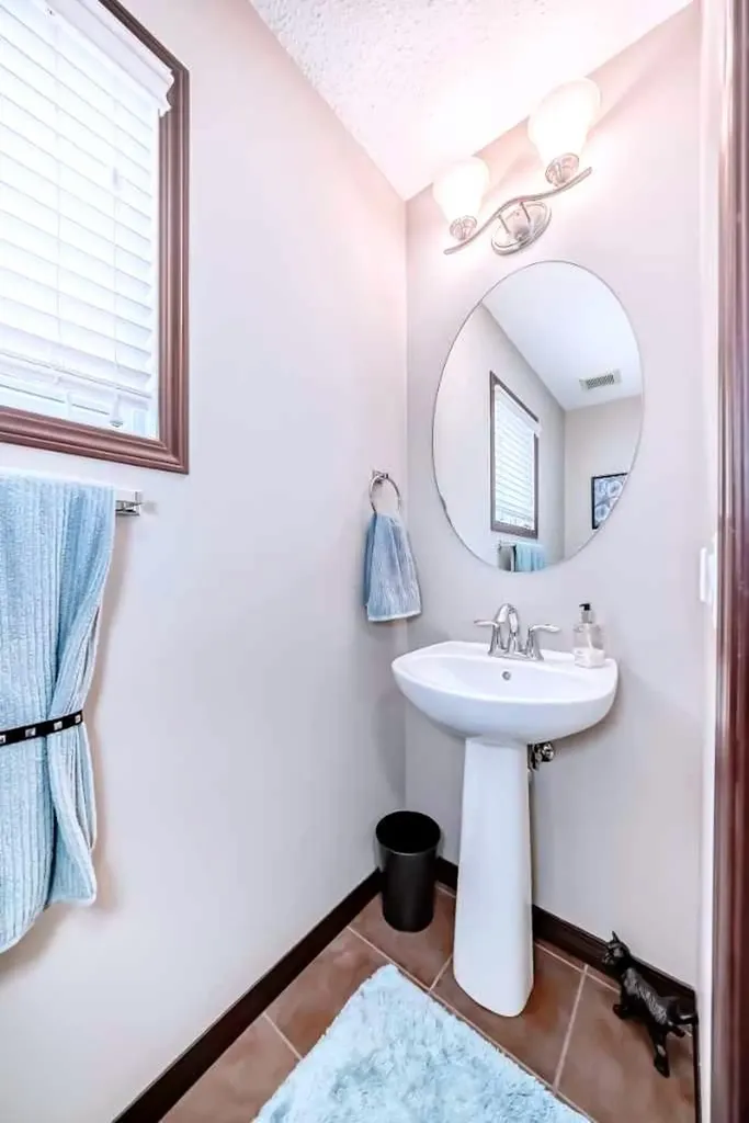 273 Chaparral Valley Drive SE Calgary AB T2X 0M2