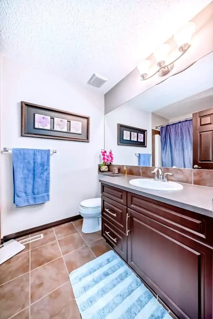 273 Chaparral Valley Drive SE Calgary AB T2X 0M2
