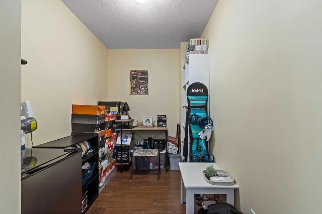 8 Bridlecrest Drive SW Calgary AB T2Y 0H7