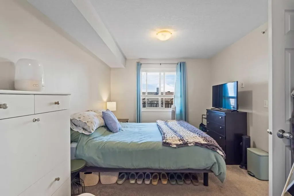 8 Bridlecrest Drive SW Calgary AB T2Y 0H7