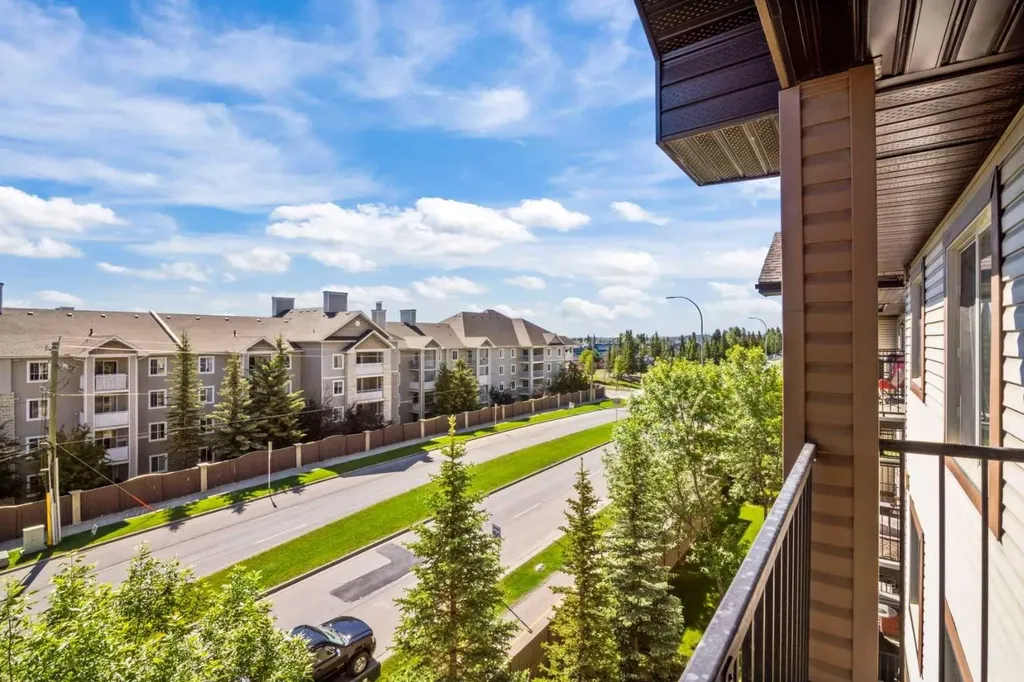 8 Bridlecrest Drive SW Calgary AB T2Y 0H7