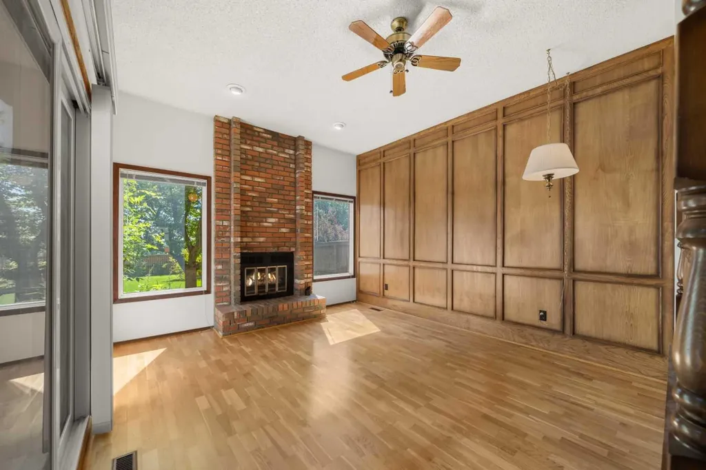 14304 Deer Ridge Drive SE Calgary AB T2J 5W1