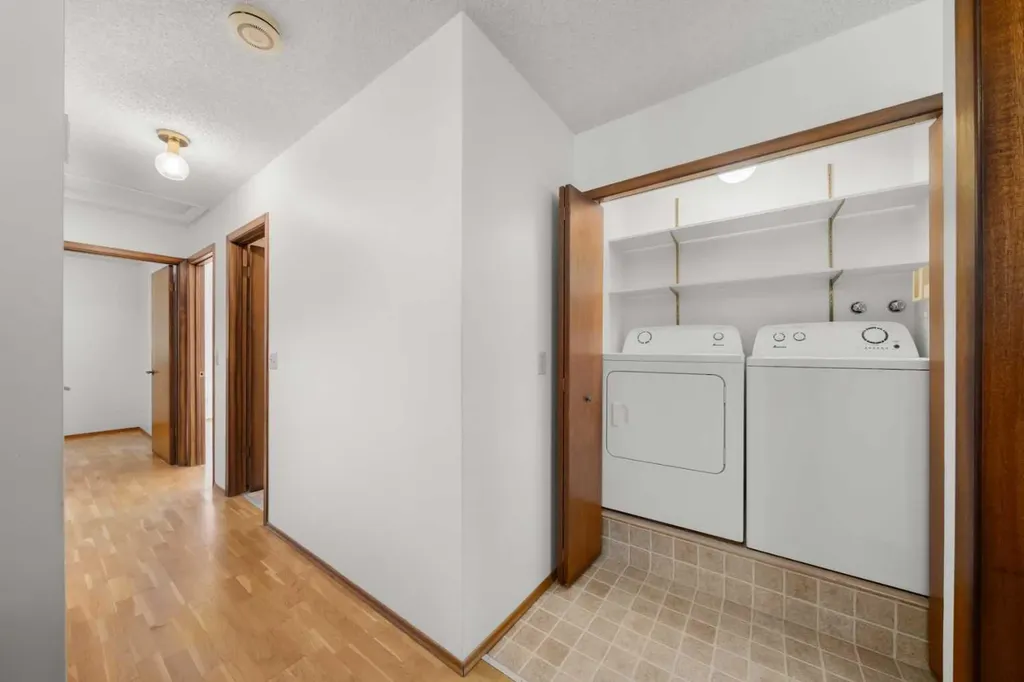14304 Deer Ridge Drive SE Calgary AB T2J 5W1