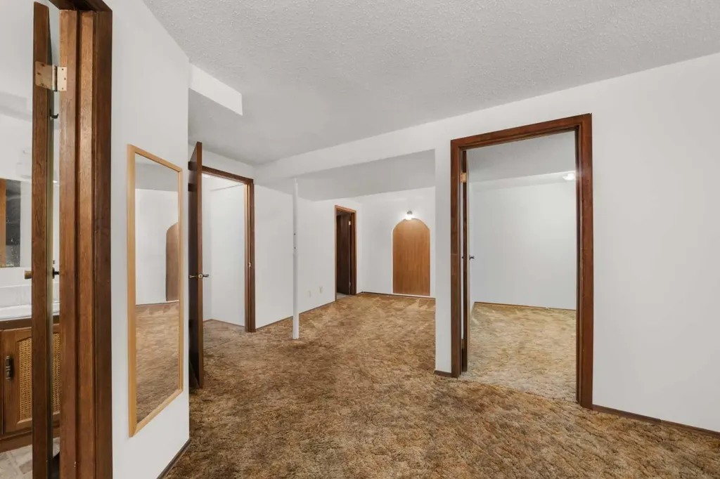 14304 Deer Ridge Drive SE Calgary AB T2J 5W1