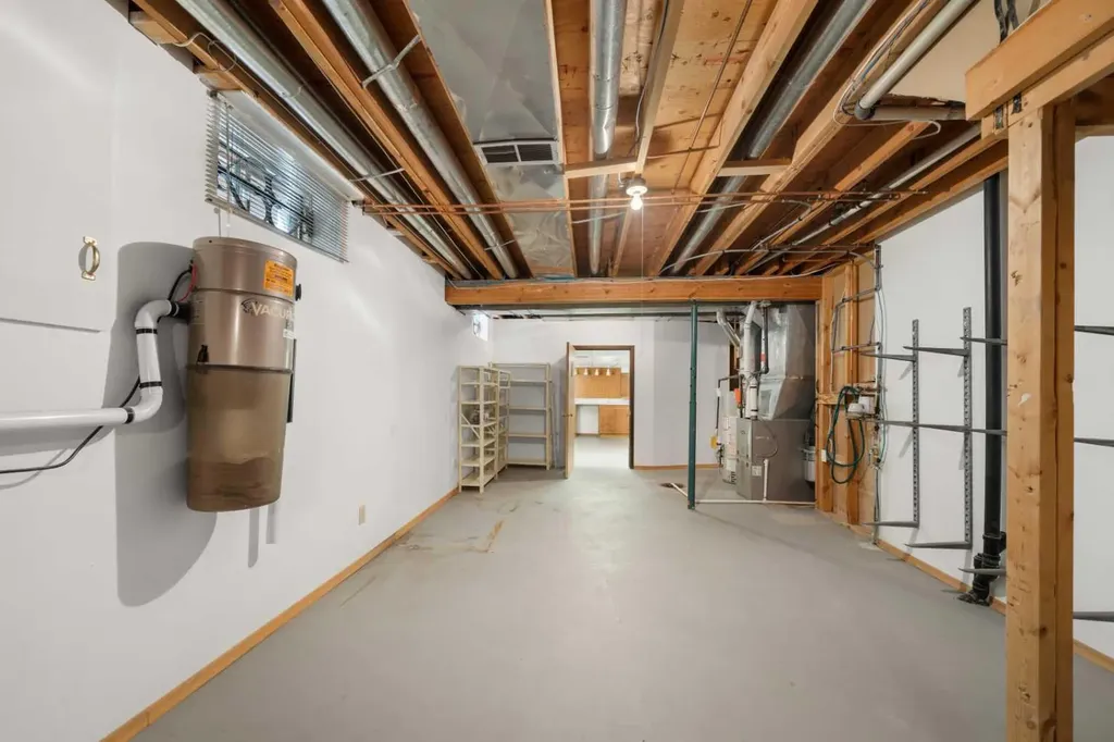 14304 Deer Ridge Drive SE Calgary AB T2J 5W1