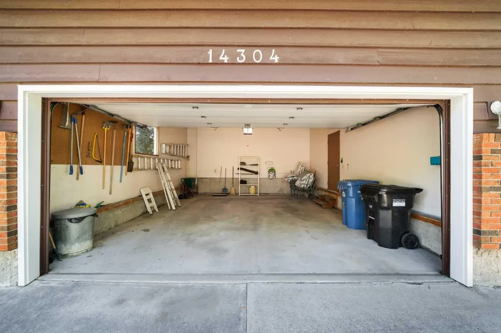 14304 Deer Ridge Drive SE Calgary AB T2J 5W1
