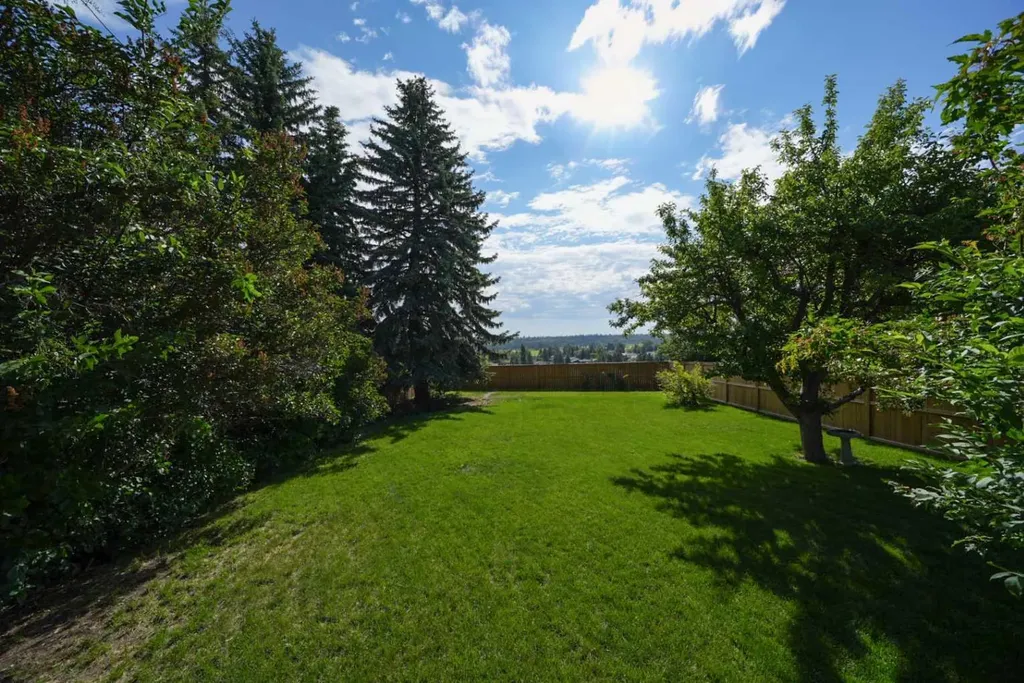 14304 Deer Ridge Drive SE Calgary AB T2J 5W1