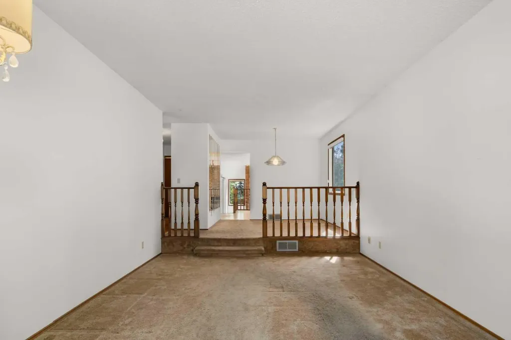 14304 Deer Ridge Drive SE Calgary AB T2J 5W1