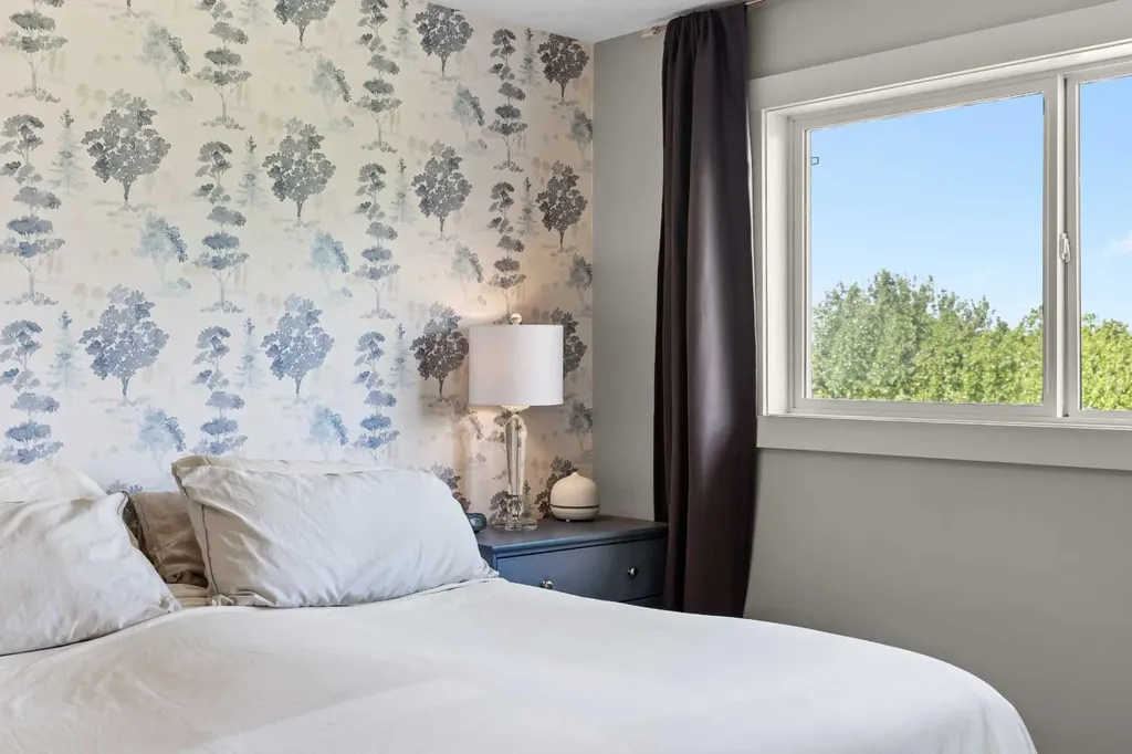 86 Rockyspring Circle NW Calgary AB T3G 6A1