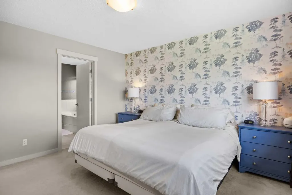 86 Rockyspring Circle NW Calgary AB T3G 6A1