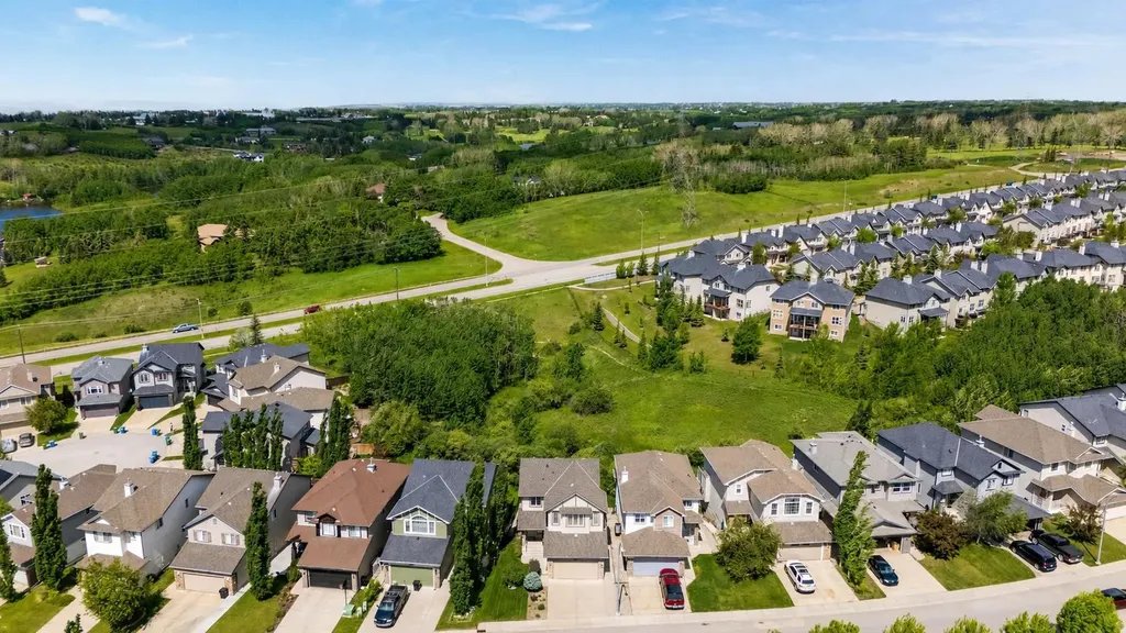 86 Rockyspring Circle NW Calgary AB T3G 6A1