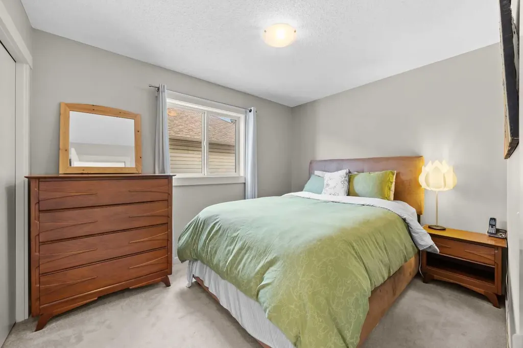 86 Rockyspring Circle NW Calgary AB T3G 6A1