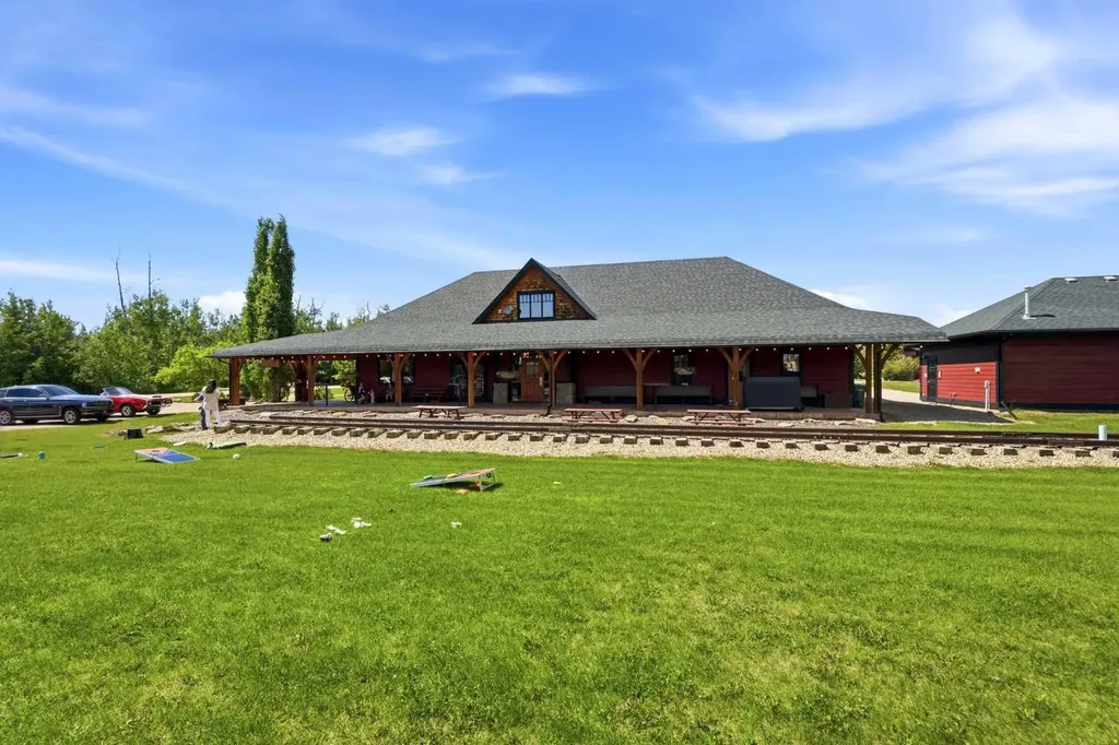 616 Bridgeview Road Rural Ponoka County AB T0C 0J0