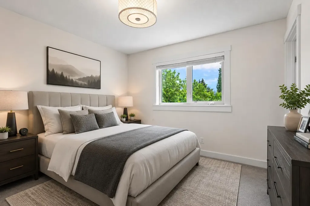 2113 21 Avenue SW Calgary AB T2T 0P1