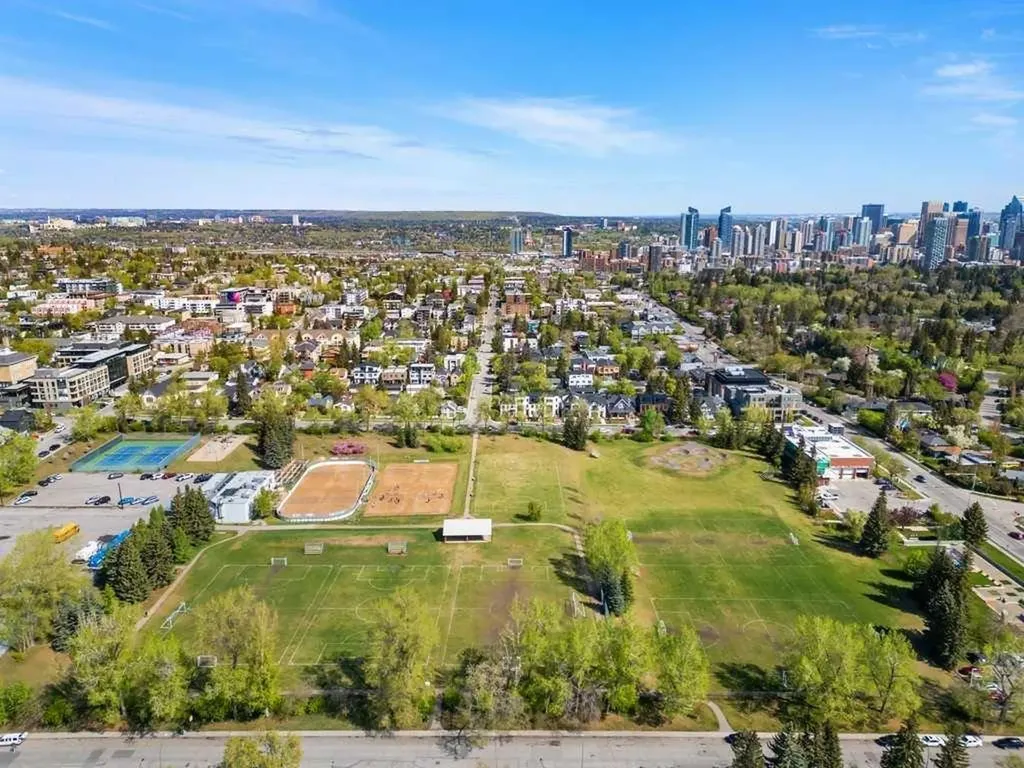2113 21 Avenue SW Calgary AB T2T 0P1