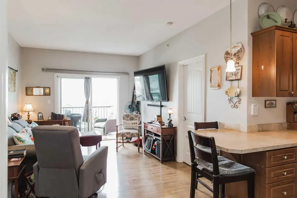 9225 Lakeland Drive Grande Prairie AB T8X 0B8