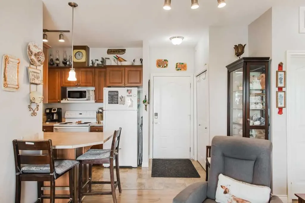 9225 Lakeland Drive Grande Prairie AB T8X 0B8