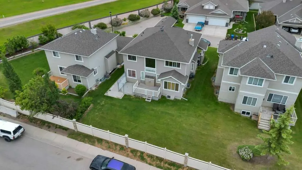 113 Cove Hill Chestermere AB T3A 6B5