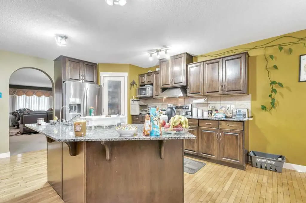 113 Cove Hill Chestermere AB T3A 6B5