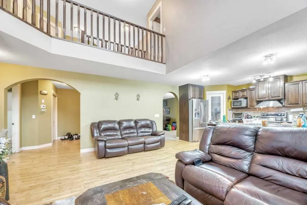 113 Cove Hill Chestermere AB T3A 6B5