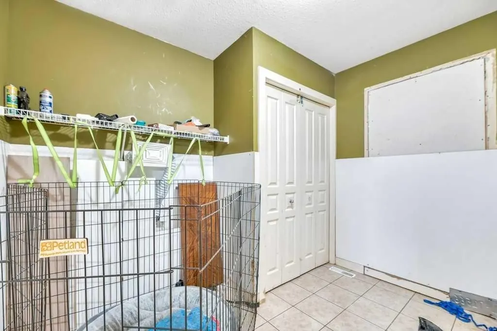 113 Cove Hill Chestermere AB T3A 6B5