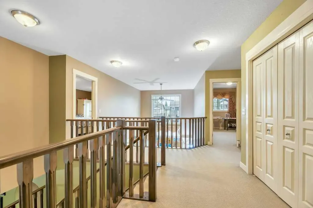 113 Cove Hill Chestermere AB T3A 6B5
