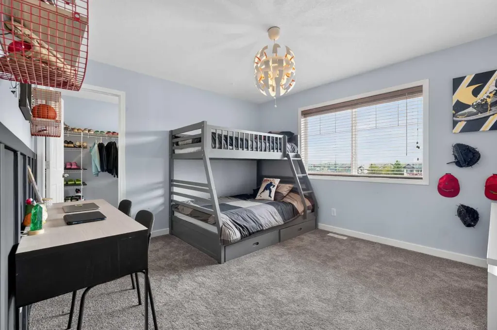 21 Morningside Bay SW Airdrie AB T4B0K6