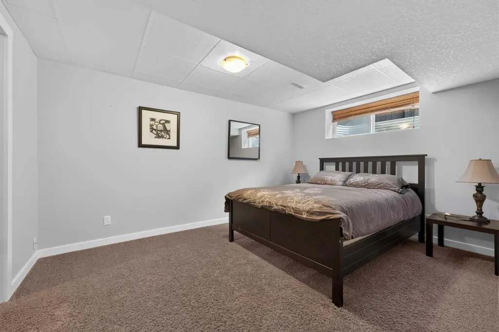 21 Morningside Bay SW Airdrie AB T4B0K6