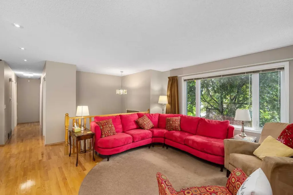 2708 48 Street NE Calgary AB T1Y 1H1