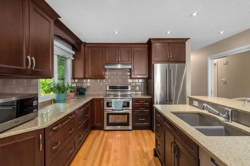 2708 48 Street NE Calgary AB T1Y 1H1