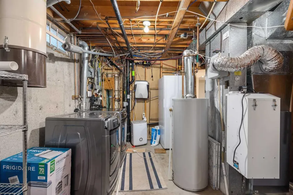 2708 48 Street NE Calgary AB T1Y 1H1