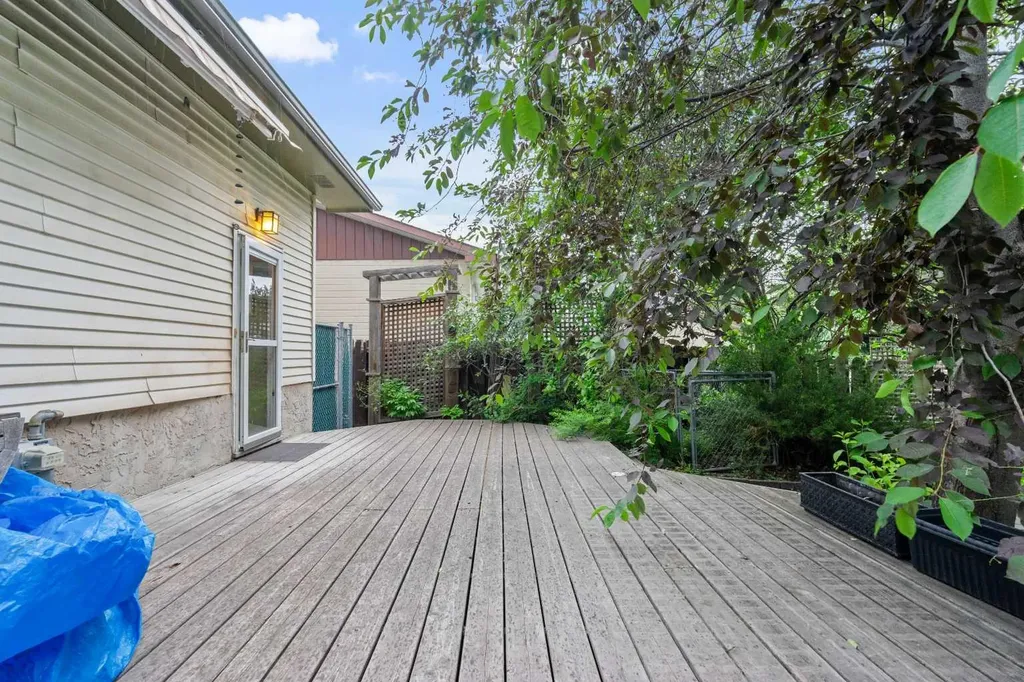 2708 48 Street NE Calgary AB T1Y 1H1