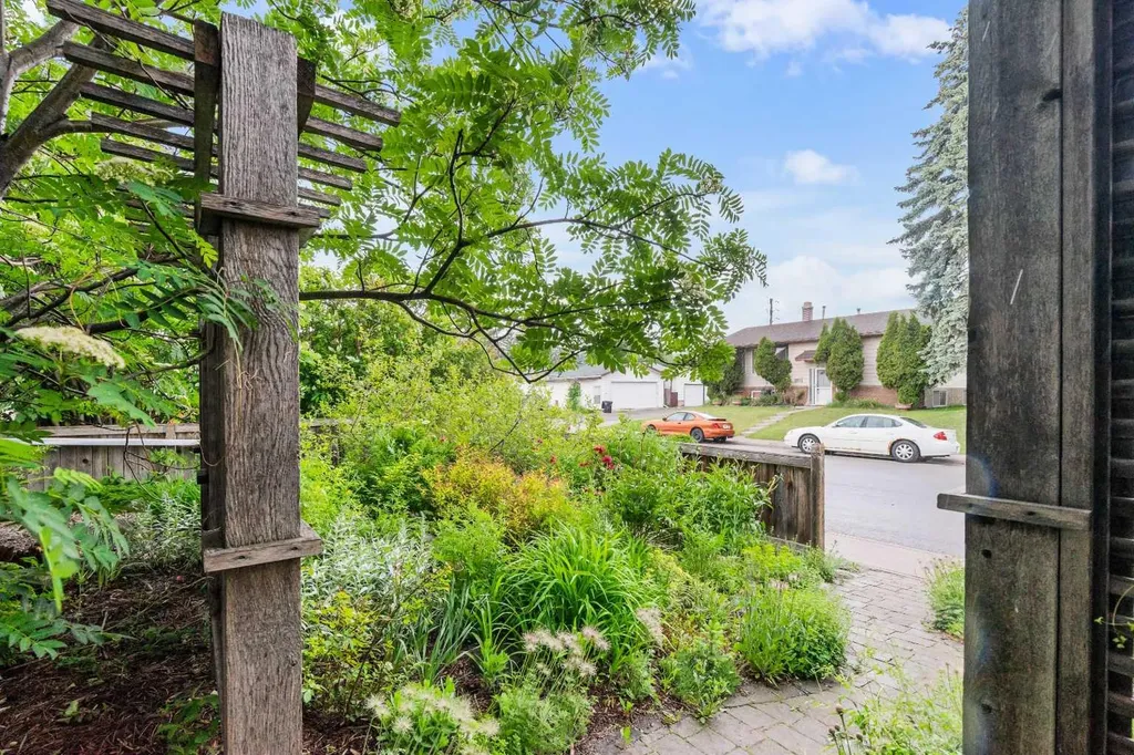 2708 48 Street NE Calgary AB T1Y 1H1